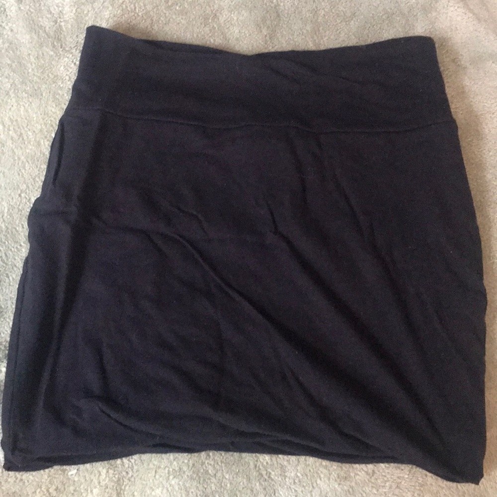 Black soft skirt